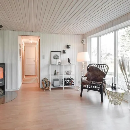 Three-bedroom Holiday In בית נופש אוטרופ