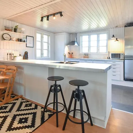 Three-bedroom Holiday In בית נופש *